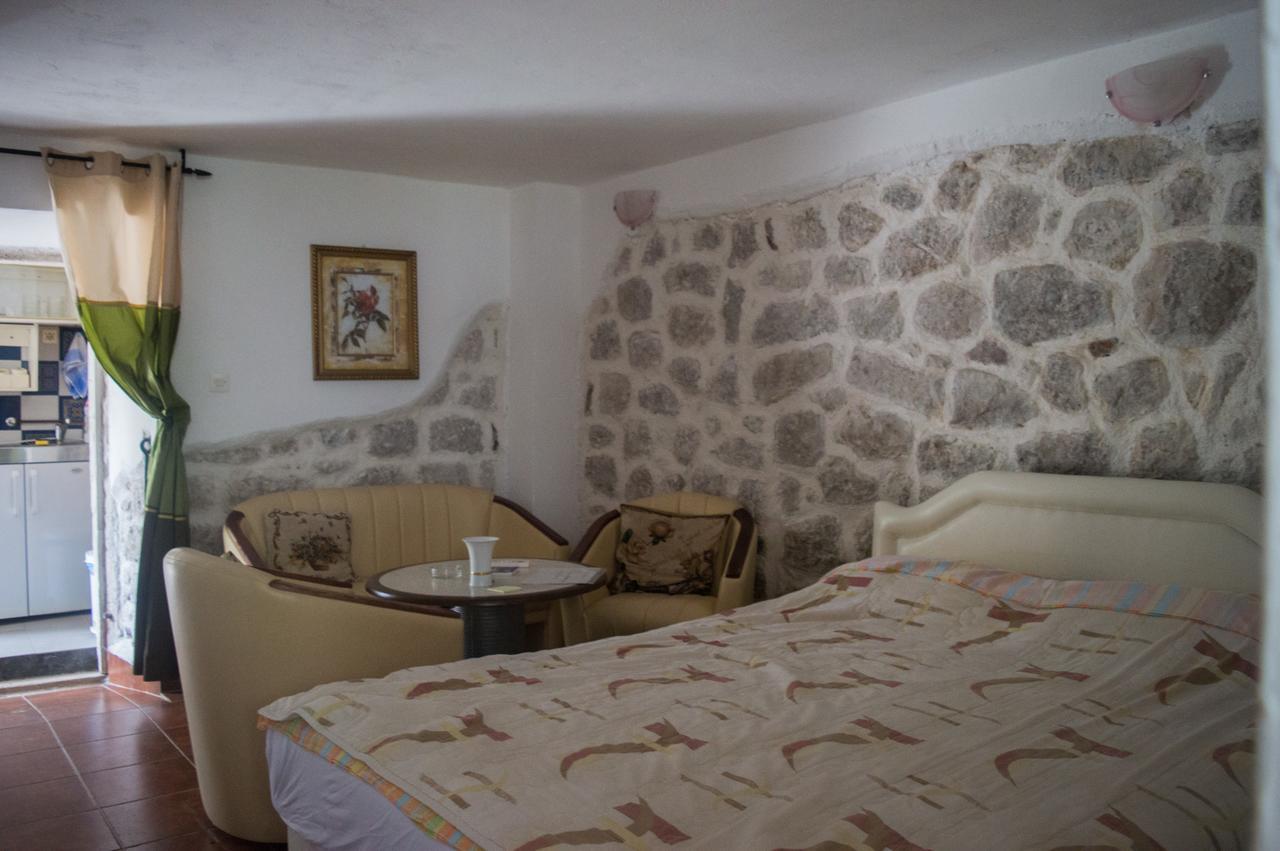 ריסאן Apartments Subotic מראה חיצוני תמונה